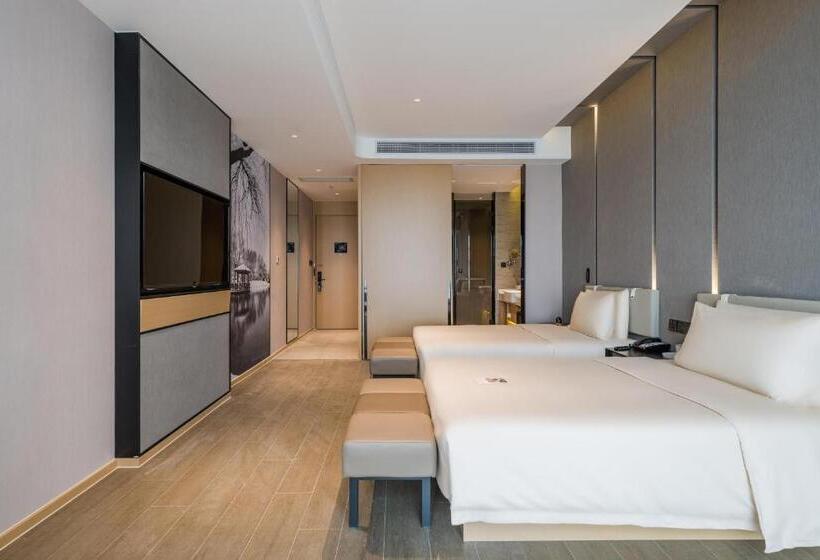 Atour Hotel Wuxi Coast City