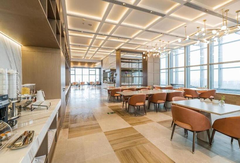 Atour Hotel Wuxi Coast City