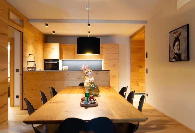 Heimat 1495m Appartement Typ 6