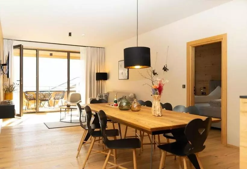 Heimat 1495m Appartement Typ 6