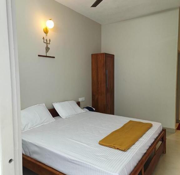 Hôtel Capsule Sn Residency