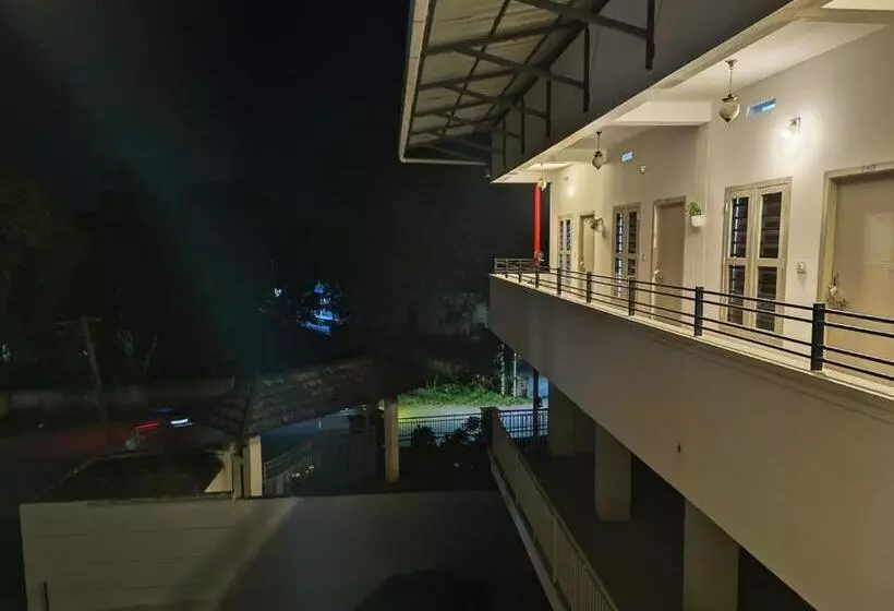 Kapselihotelli Sn Residency