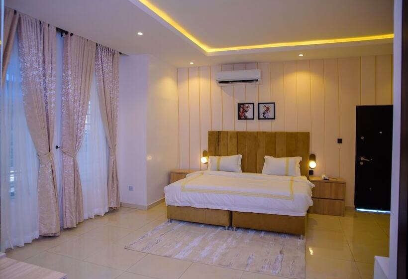 هتل Elcastillo Homes