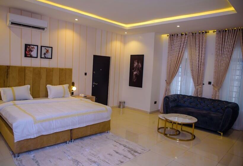 هتل Elcastillo Homes