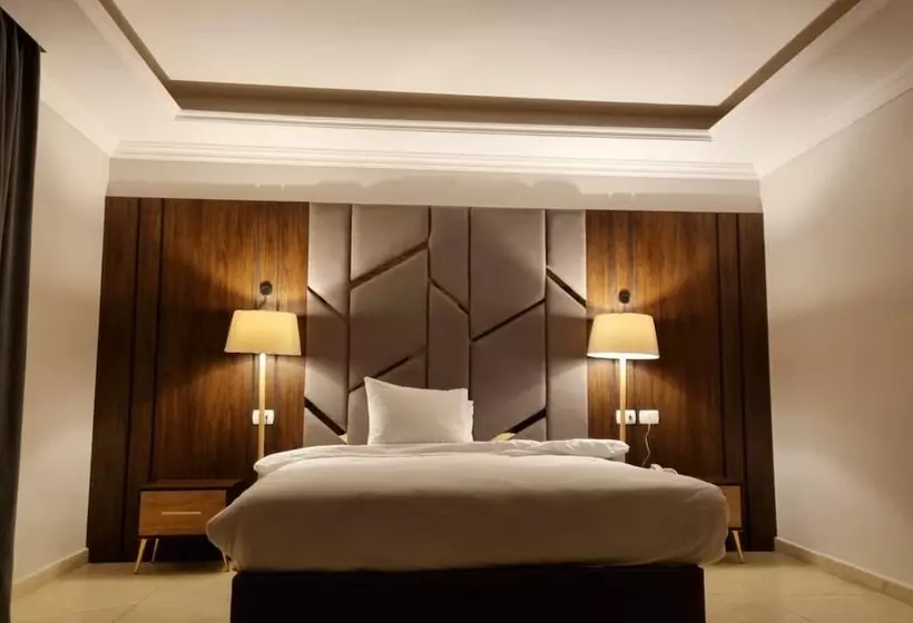 هتل Grand Plaza