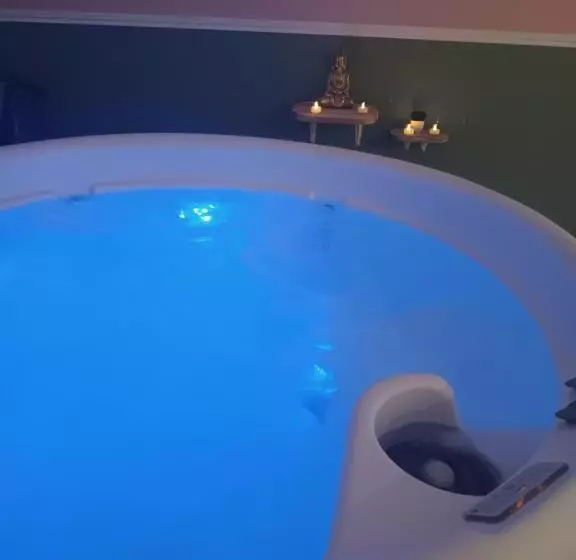 Hotelli Gîte Et Spa Au Secret Du Bonheur