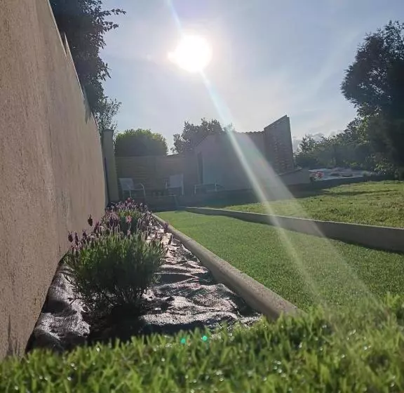 Hotelli Gîte Et Spa Au Secret Du Bonheur