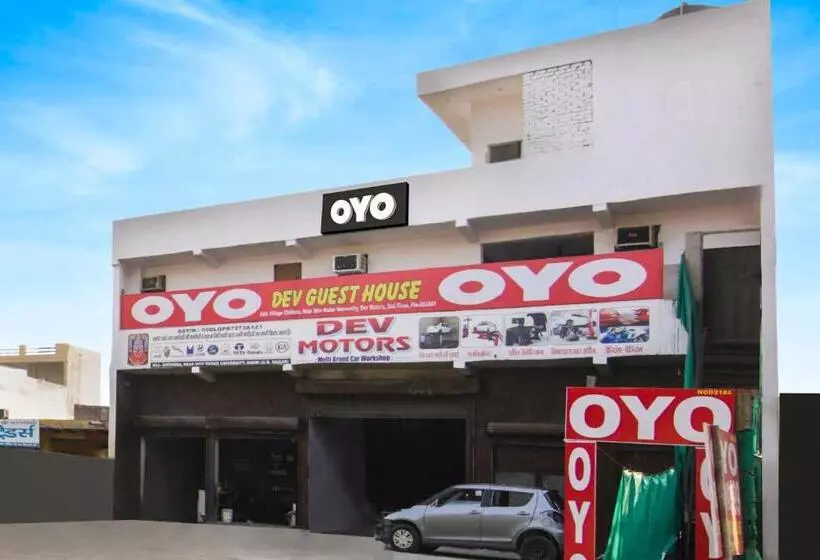 Hotelli Oyo Dev Guest House