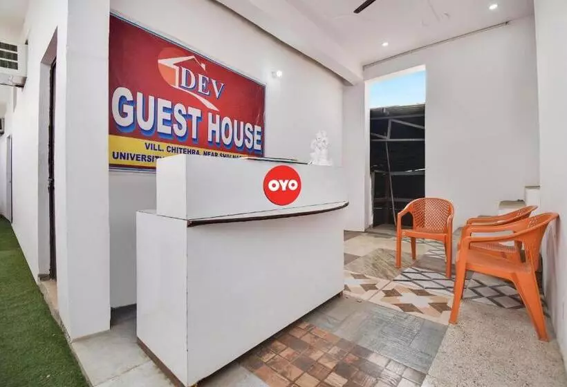 Hotelli Oyo Dev Guest House