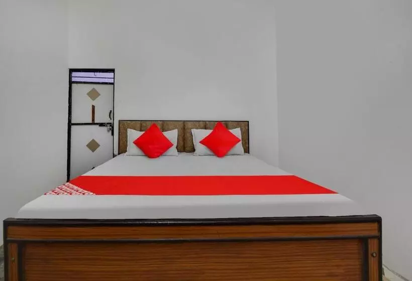 Hotelli Oyo Dev Guest House