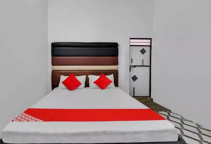 Hotelli Oyo Dev Guest House