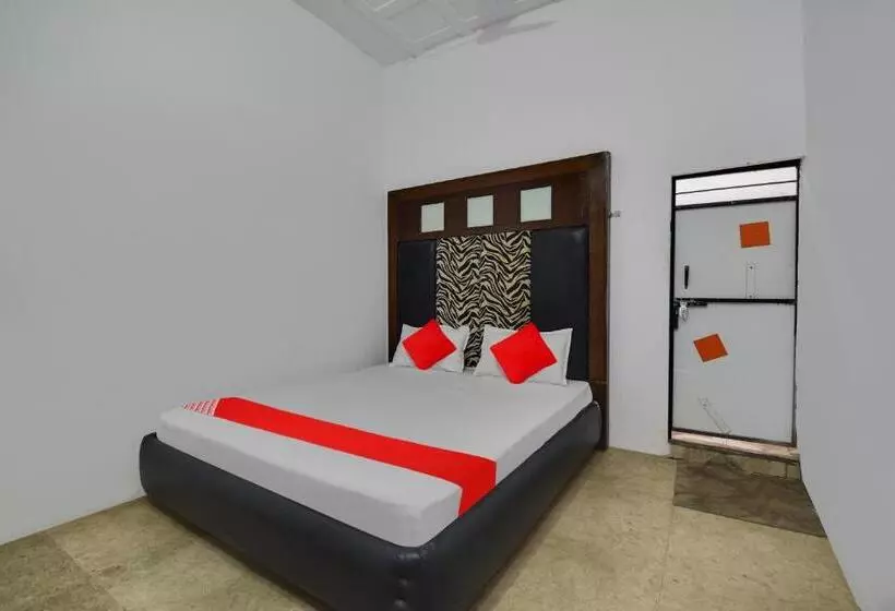 Hotelli Oyo Dev Guest House