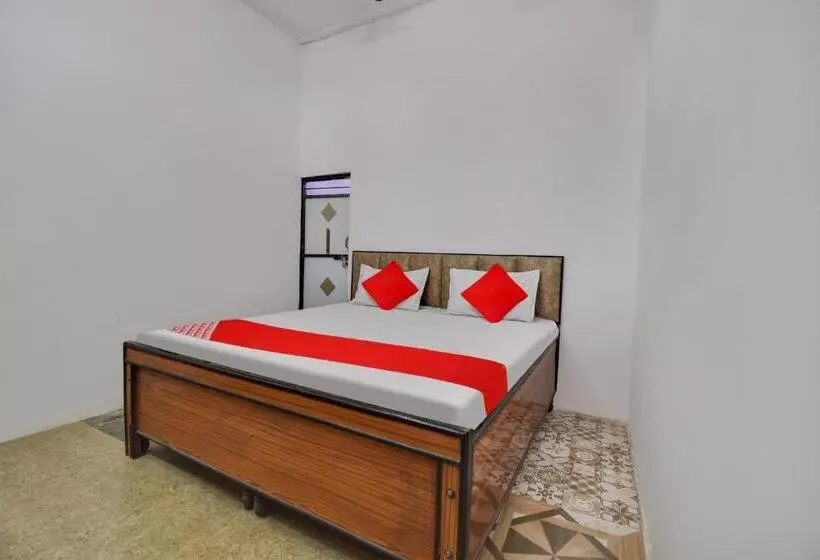 Hotelli Oyo Dev Guest House