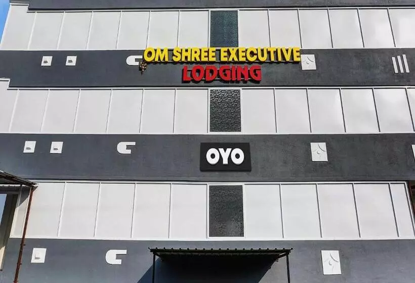 Hotelli Oyo Om Shree Executive Lodging