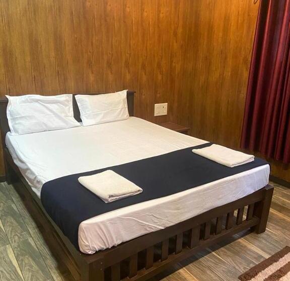 בית מלון כפרי Peles Windsong Wooden Cottages