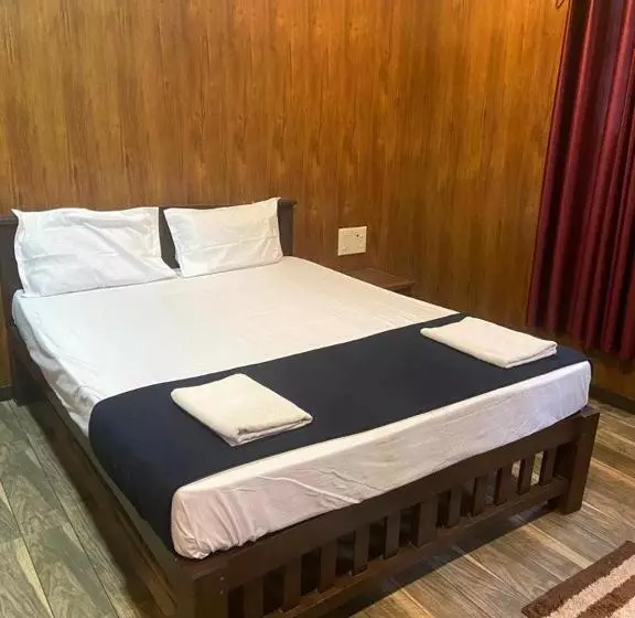 Hotelli Peles Windsong Wooden Cottages
