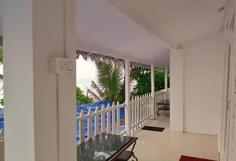 Hotelli Peles Windsong Wooden Cottages