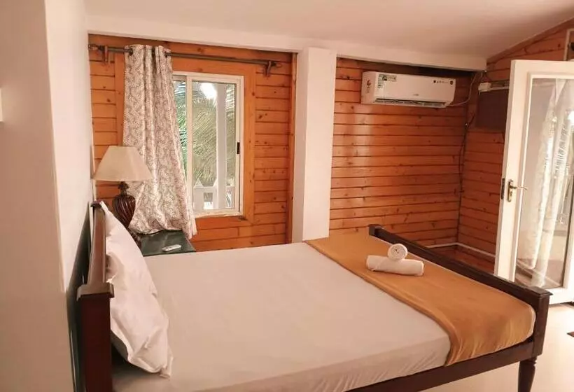 Hotelli Peles Windsong Wooden Cottages