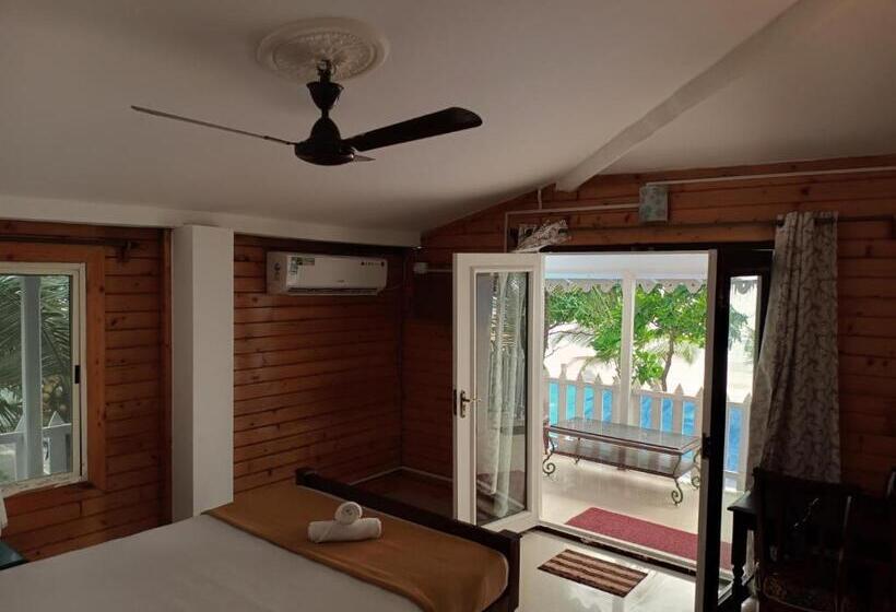 בית מלון כפרי Peles Windsong Wooden Cottages