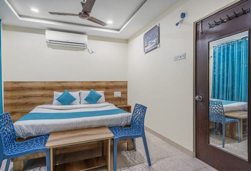 Iroomz Hotel Ritzy Grand