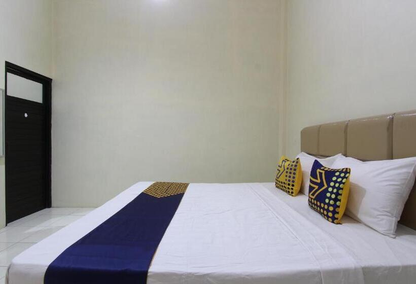 호텔 Spot On 93245 Guest House Mulia Dua Syariah