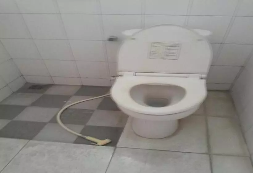 Hotelli Spot On 93283 Sengon Kostel Syariah