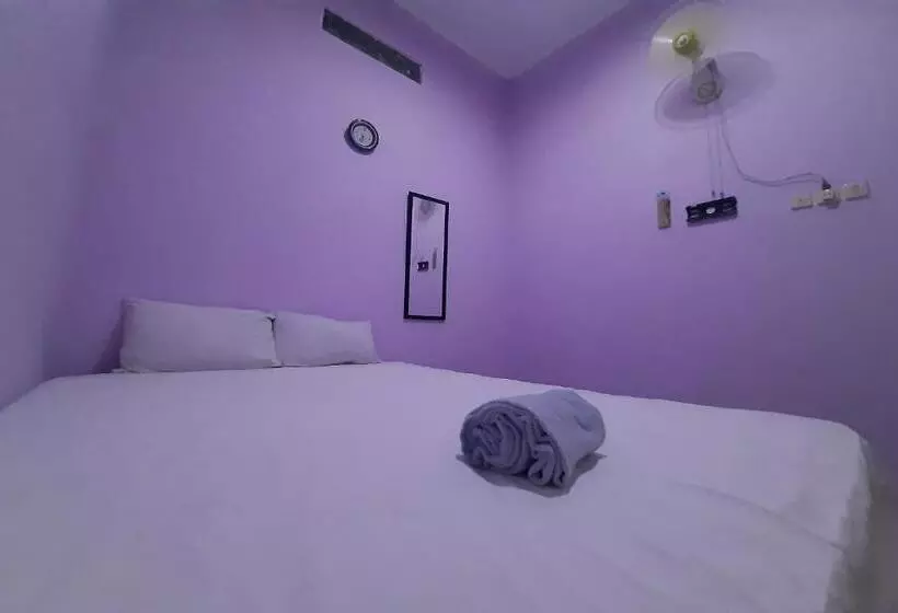 Hotelli Spot On 93283 Sengon Kostel Syariah