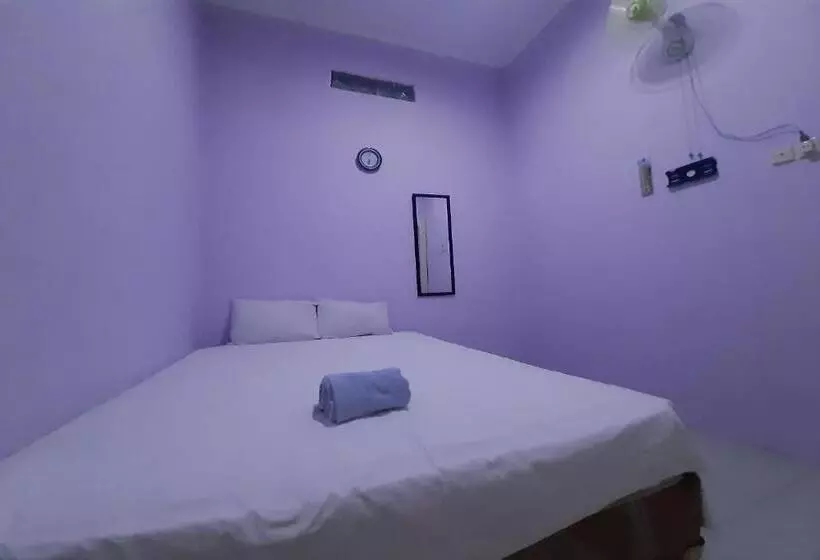 Hotelli Spot On 93283 Sengon Kostel Syariah