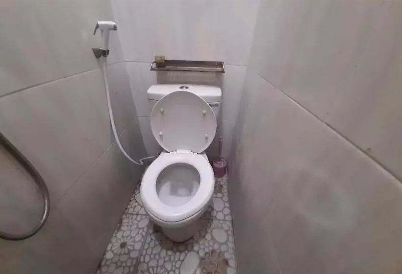 Hotelli Spot On 93283 Sengon Kostel Syariah