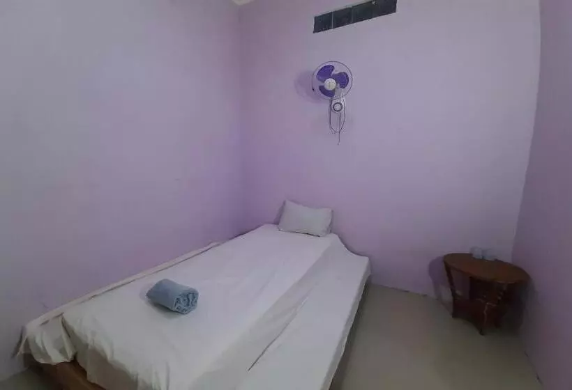 Hotelli Spot On 93283 Sengon Kostel Syariah