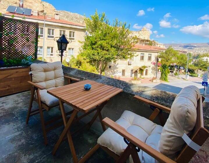 هتل Yohannes Stone Cappadocia