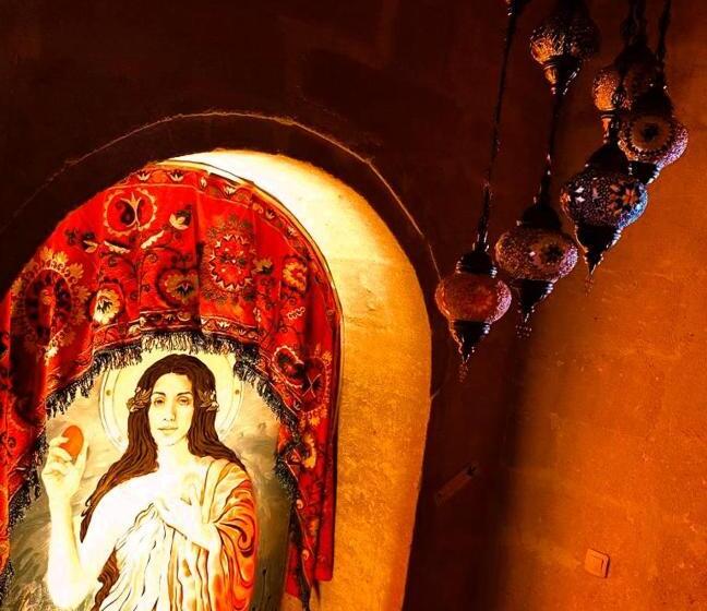 هتل Yohannes Stone Cappadocia