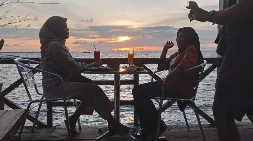 Nua Indah Hotel & Resto Wakatobi