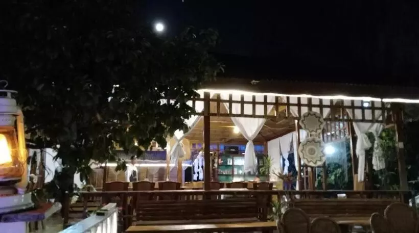 Nua Indah Hotel & Resto Wakatobi