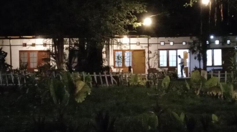 Nua Indah Hotel & Resto Wakatobi