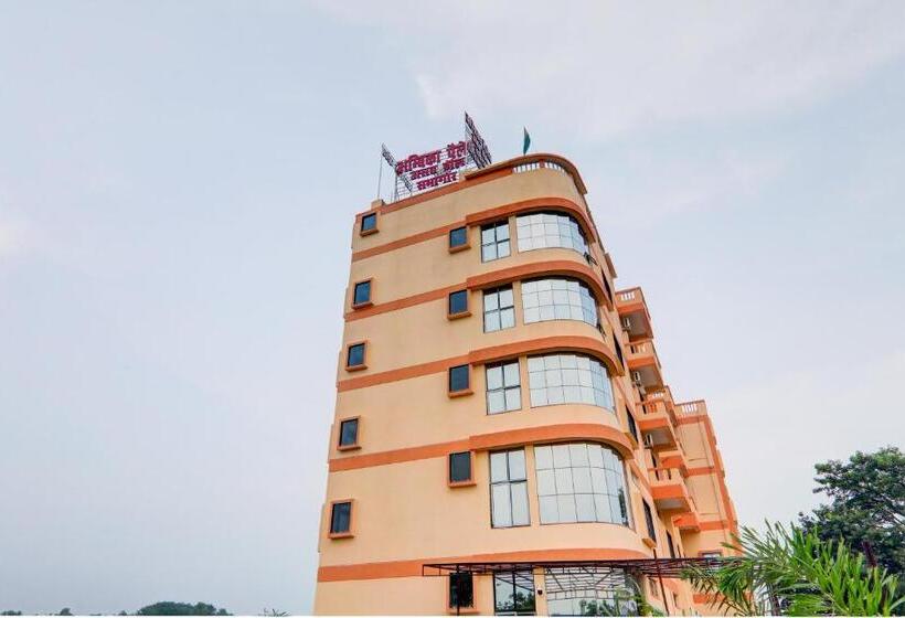 Oyo Hotel Ambika Palace