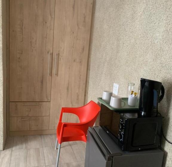 Пансион Nonesi Lodge 2