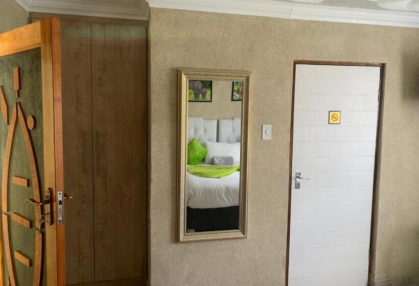 Пансион Nonesi Lodge 2