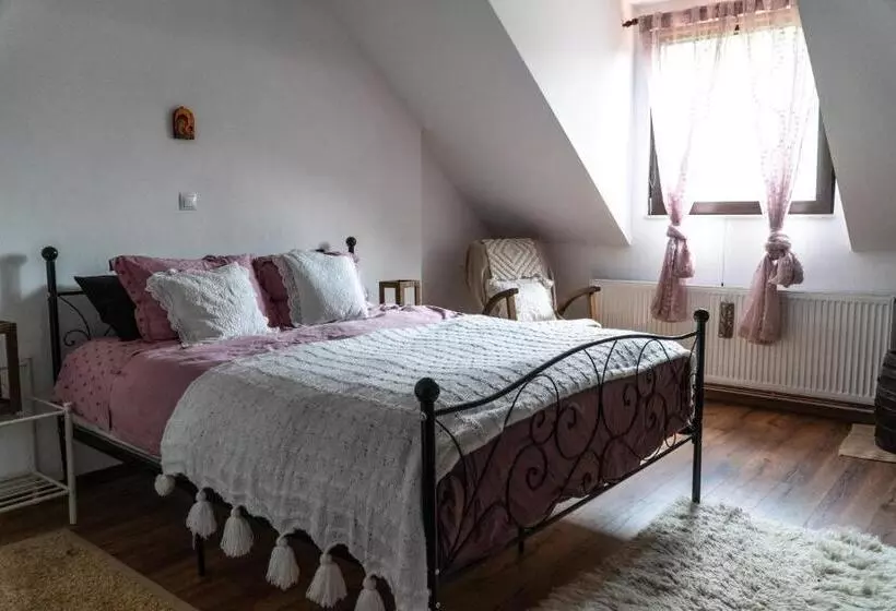 ペンション Petershaus   Casa De Vacanța și Distractie