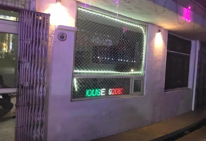 ペンション Singh Guest House