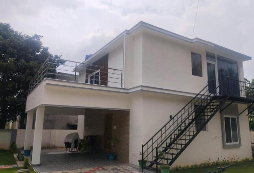 Majatalo The Oakland Inn