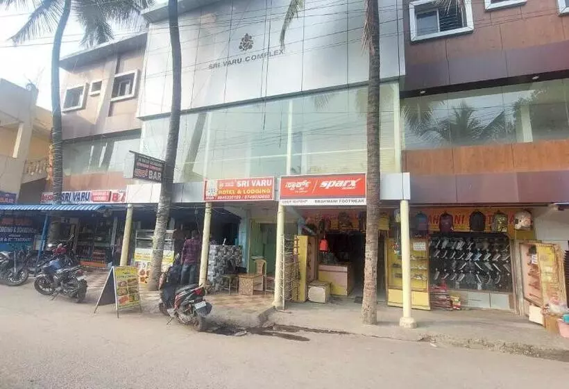 Spot On Sri Varu Hotel & Lodging