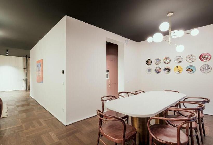 The Garden Suites By Suite030