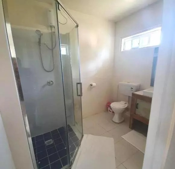 Wolfgramm Beachfront Motel