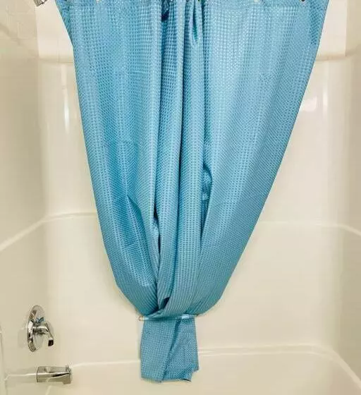 1bedroom With 2 Queen Heated Parking