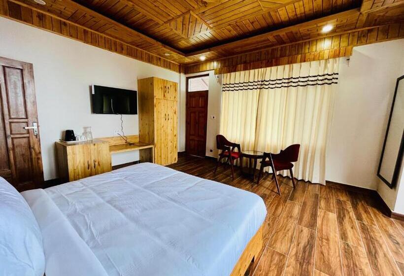 Bed and Breakfast Vanallaya Your Forest Home