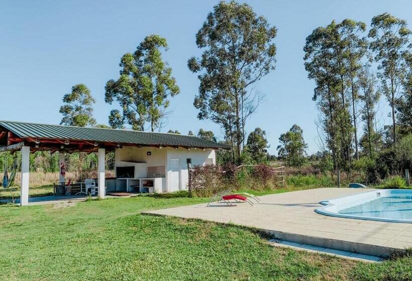 Capsulehotel Campo Verde Iii