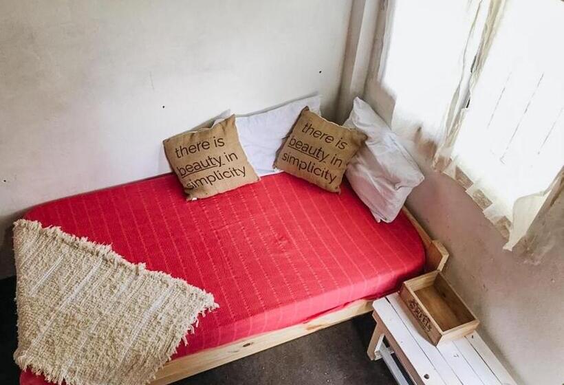 Capsulehotel Campo Verde Iii