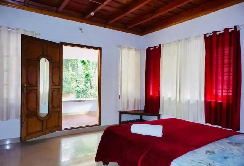 ホテル Coorg Divine Spark Home Stay