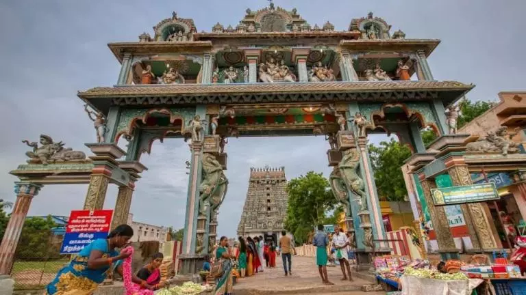 ホテル Gk Residency Thirukadaiyur